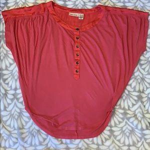 DKNY top